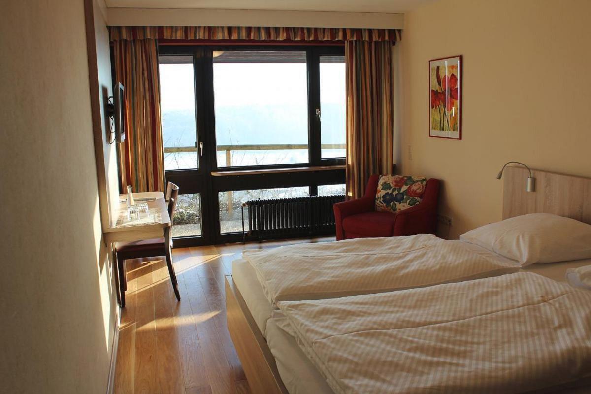 Burghotel Schoene Aussicht Bauer Gmbh Winnenden Extérieur photo